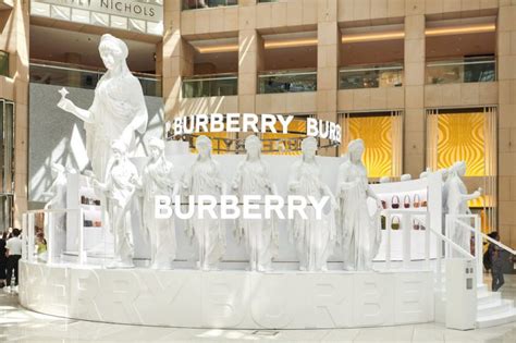 burberry square one